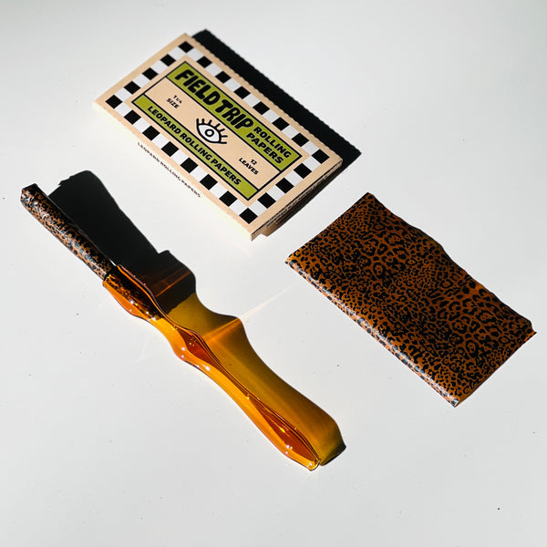 Dank Duo: Amber Glass Holder + Leopard Papers