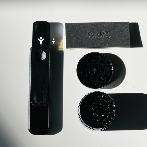 Stealth Set: Black Genius Mini + Grinder + Dark Charcoal Papers
